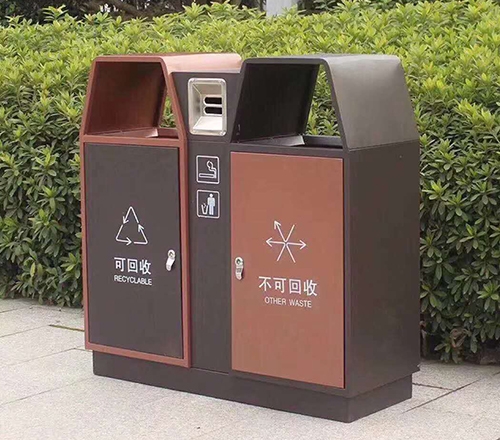 分类垃圾箱